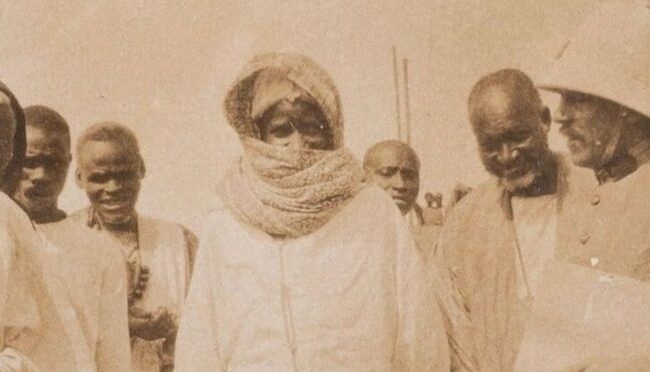 Lincroyable-histoire-derriere-les-cliches-de-Cheikh-Ahmadou-Bamba